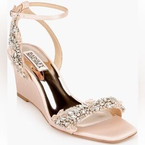 Badgley Mischka Blakeley Seashell Wedge Sandal; Size 8.5, NWT